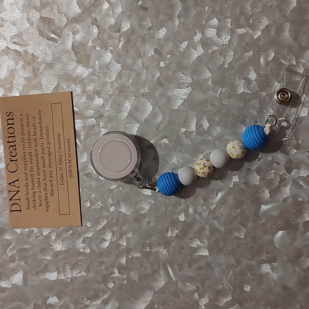 Silicone bead ID badge- white floral